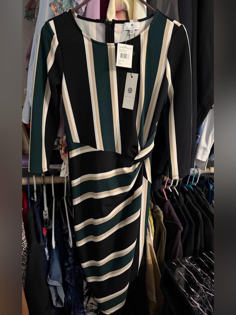 Socialite dress xs NWT
